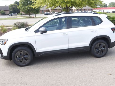 New 2025 Volkswagen Taos S image 7