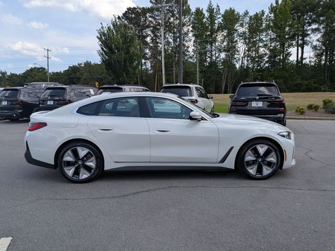 Used 2025 BMW i4 eDrive40 w/ M Sport Package RWD image 2