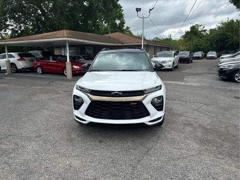 Used 2021 Chevrolet TrailBlazer RS w/ Technology Package image 2