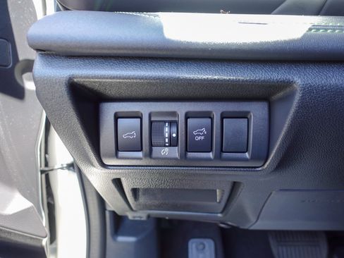 Certified 2025 Subaru Outback Onyx Edition AWD/4WD image 12