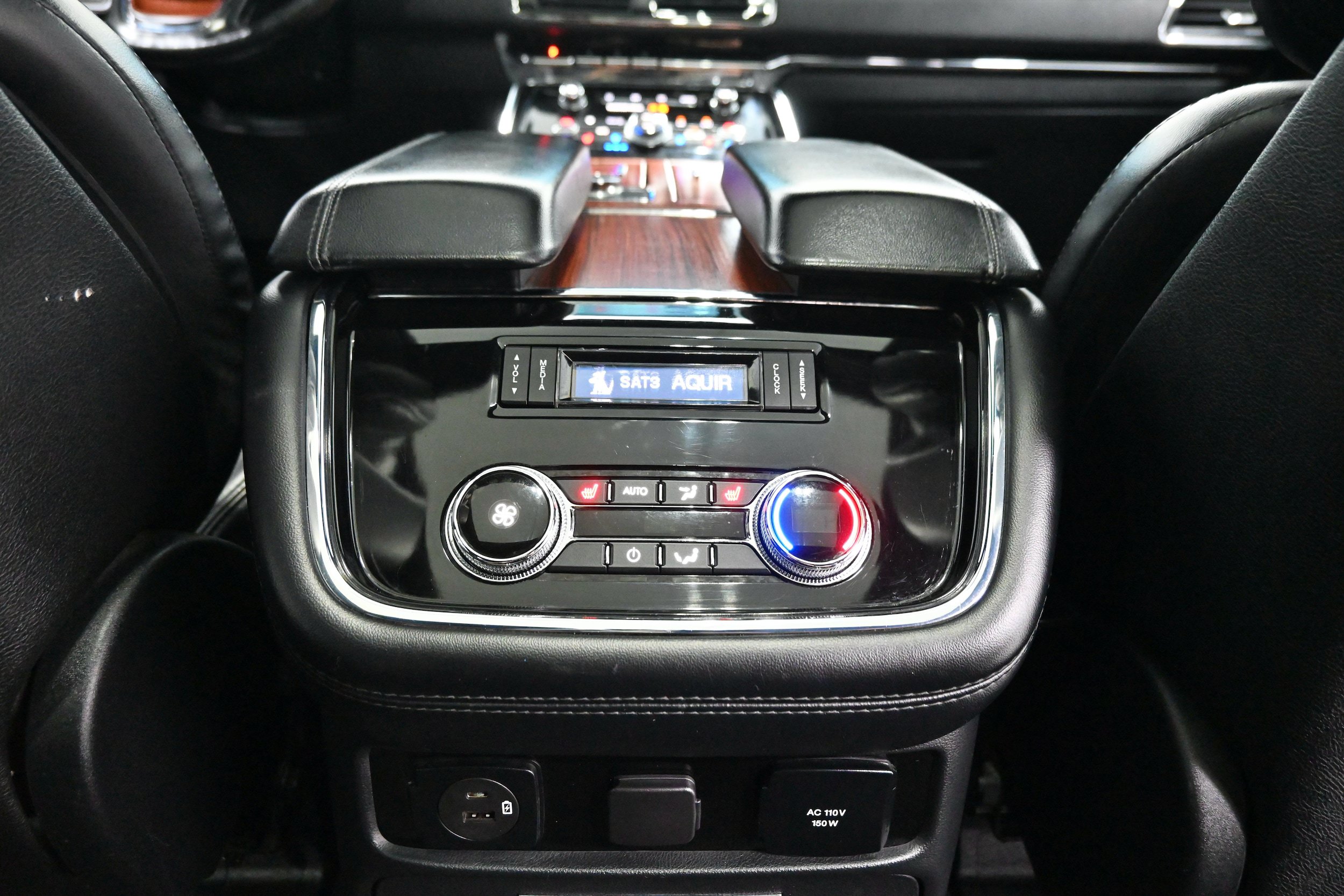 Used 2021 Lincoln Navigator Reserve AWD/4WD image 33