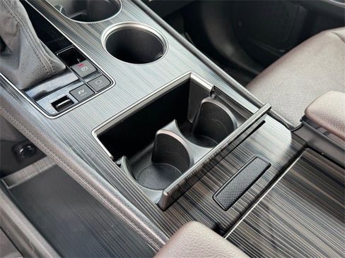 Used 2023 Toyota Sienna Platinum image 20