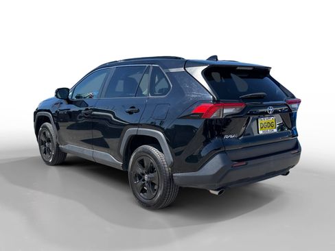 Used 2024 Toyota RAV4 XLE FWD image 3