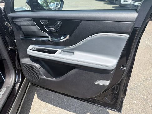 Certified 2022 Lincoln Corsair AWD w/ Premium Package image 15