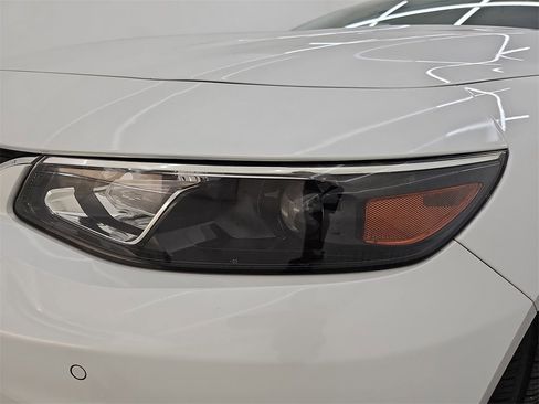 Used 2018 Chevrolet Malibu LT w/ Leather Package image 36