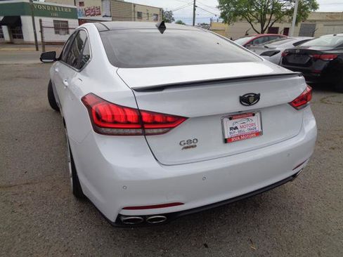 Used 2015 Hyundai Genesis 5.0 RWD image 5