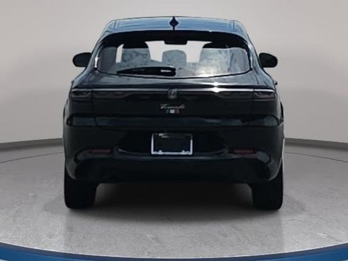 Used 2025 Alfa Romeo Tonale w/ Premium Package AWD/4WD image 6