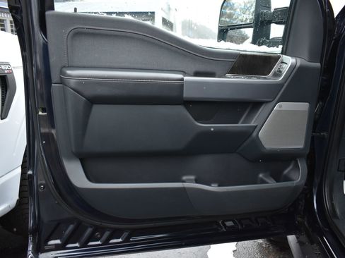 Used 2021 Ford F150 Lariat w/ FX4 Off-Road Package AWD/4WD image 9