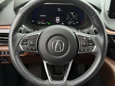 Used 2023 Acura MDX SH-AWD w/ Technology Package image 12