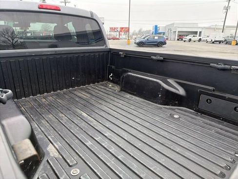 Used 2021 Toyota Tacoma SR image 9