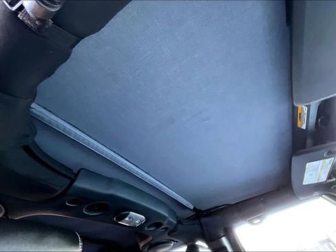 Used 2012 Jeep Wrangler Unlimited Rubicon w/ Connectivity Group image 16