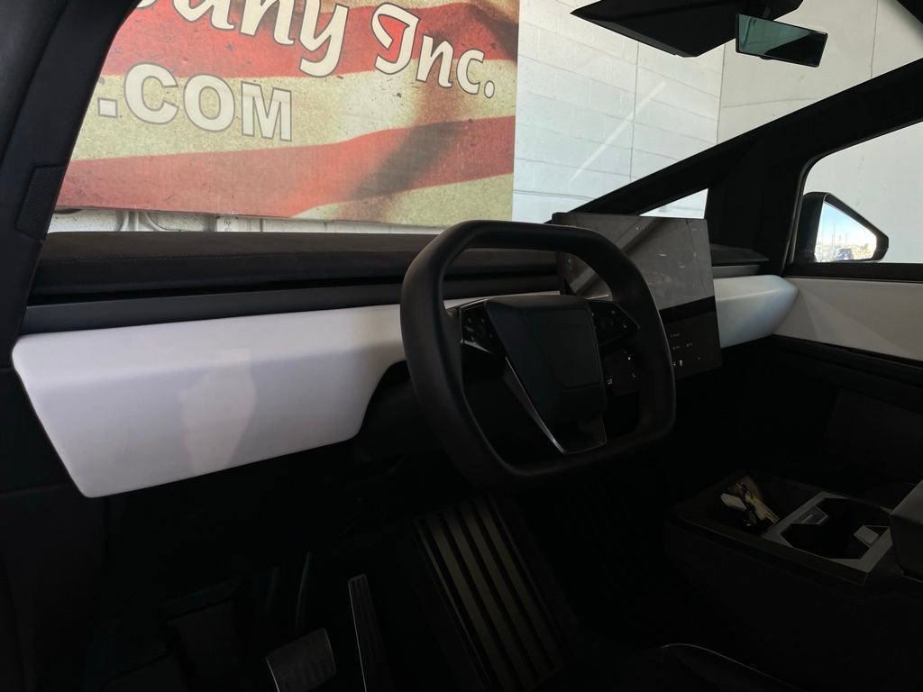 Used 2024 Tesla Cybertruck Cyberbeast AWD/4WD image 10