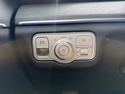 Used 2021 Mercedes-Benz GLE 350 4MATIC image 31