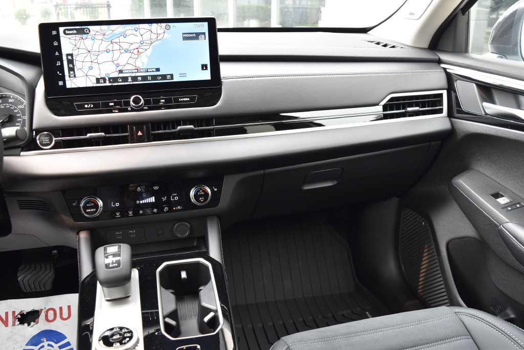 New 2026 Mitsubishi Outlander AWD image 15