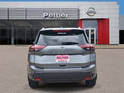 New 2025 Nissan Rogue SV w/ SV Premium Package