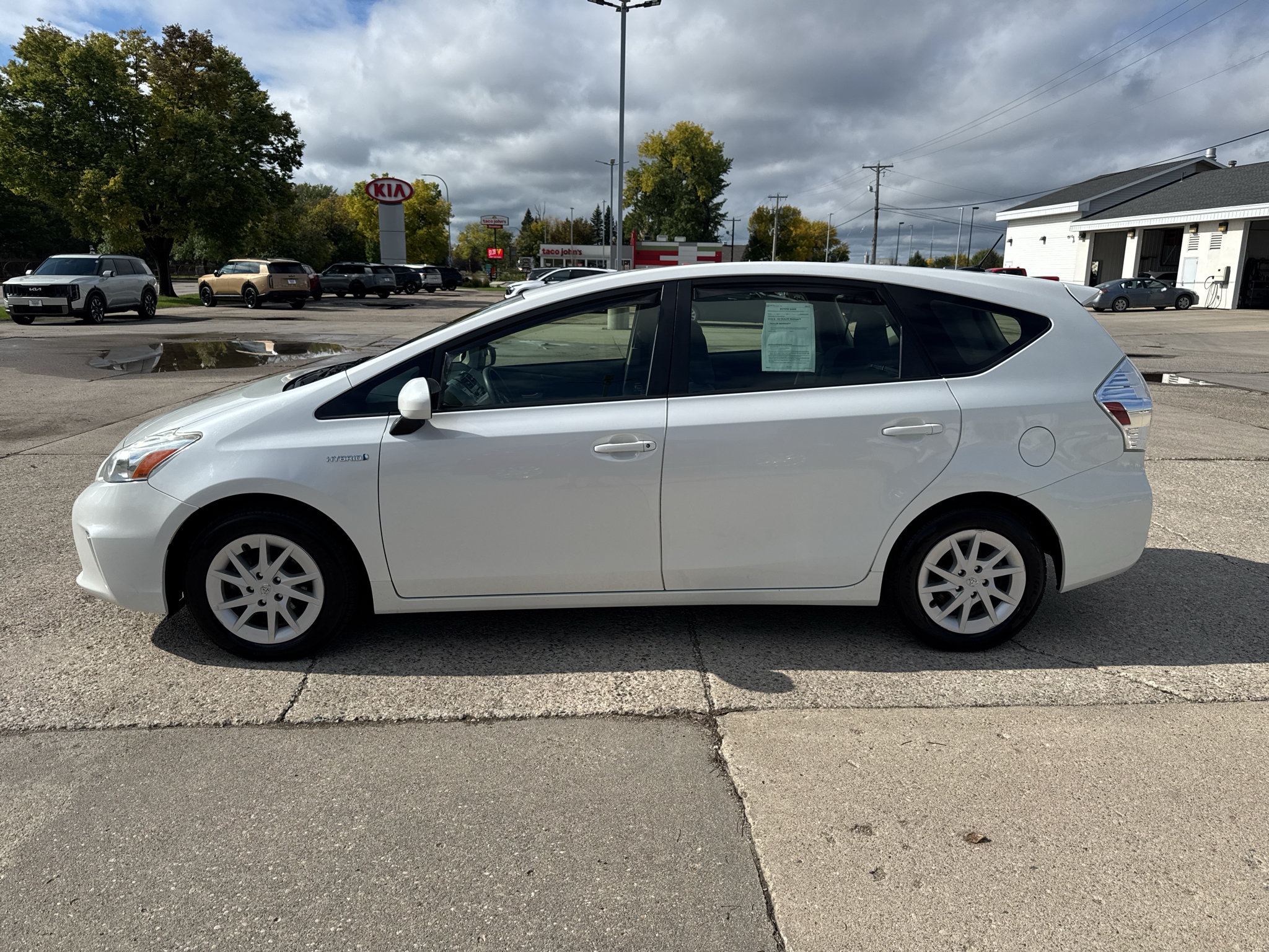 Used 2012 Toyota Prius V Three FWD image 1