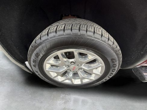 Used 2018 GMC Sierra 1500 SLT image 31