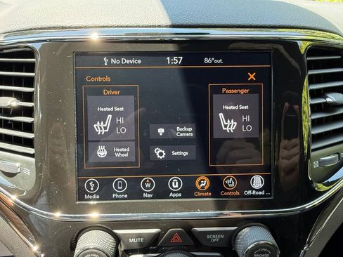 Used 2019 Jeep Grand Cherokee Limited AWD/4WD image 23