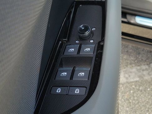 New 2026 Audi Q3 quattro 2.0T AWD/4WD image 20