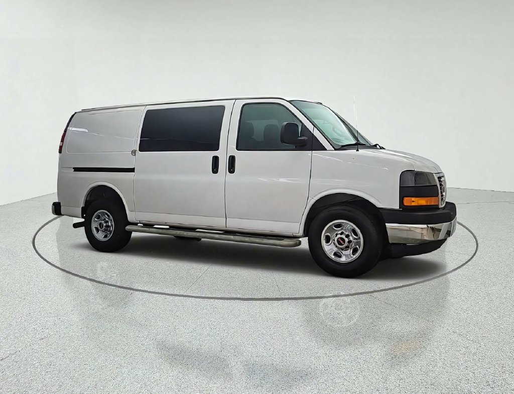 Used 2018 GMC Savana 2500 w/ Driver Convenience Package RWD image 2