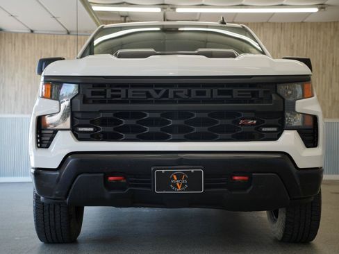 Used 2022 Chevrolet Silverado 1500 Custom Trail Boss AWD/4WD image 3