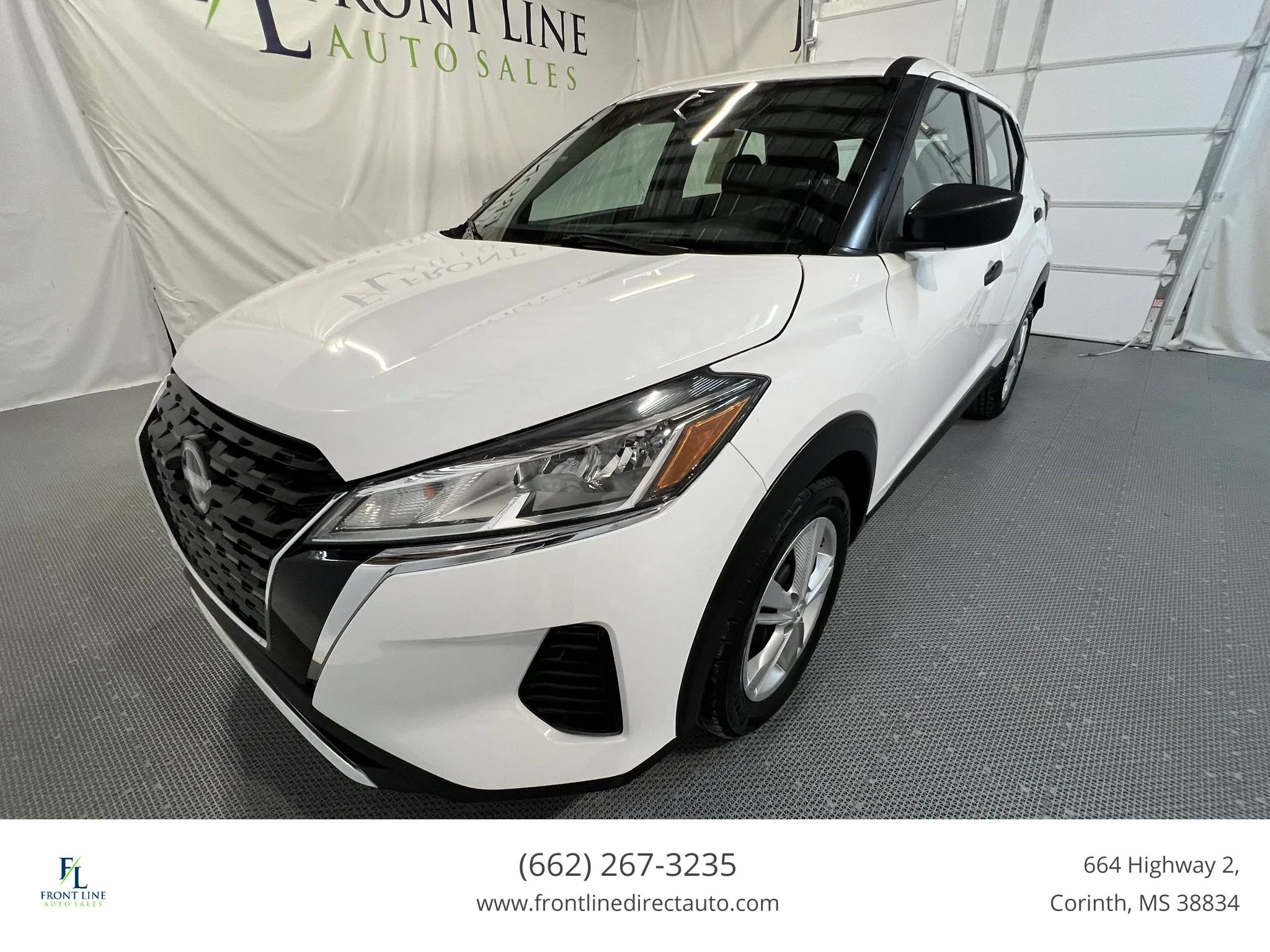 Used 2023 Nissan Kicks S FWD image 3
