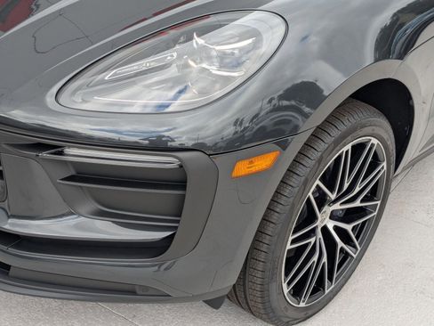New 2026 Porsche Macan image 11