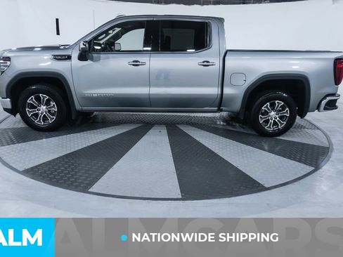 Used 2025 GMC Sierra 1500 SLT RWD image 2