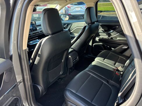 Certified 2023 Lincoln Corsair FWD w/ Equipment Group 101A image 26