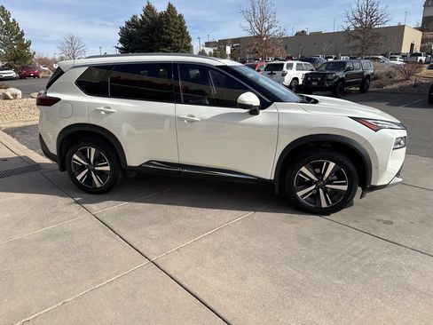 Used 2023 Nissan Rogue Platinum AWD/4WD image 5