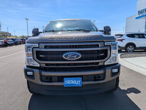 Used 2022 Ford F250 Lariat w/ Lariat Ultimate Package AWD/4WD image 5