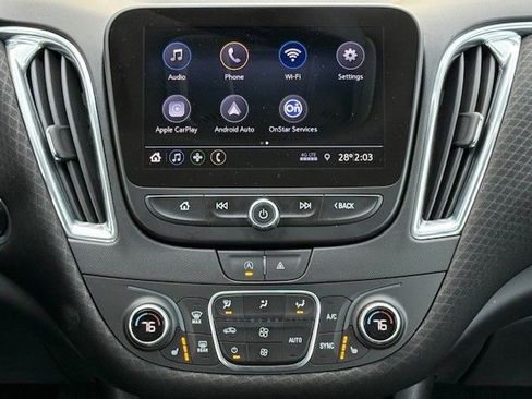 Used 2020 Chevrolet Malibu LT image 19