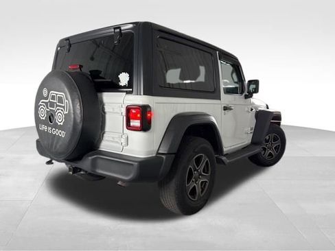Used 2019 Jeep Wrangler Sport S image 6
