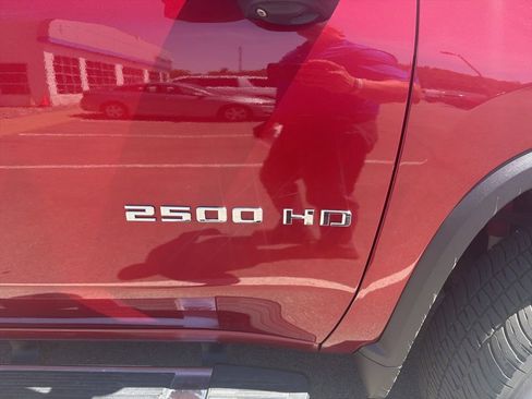 Used 2022 Chevrolet Silverado 2500 High Country w/ Z71 Off-Road Package AWD/4WD image 3