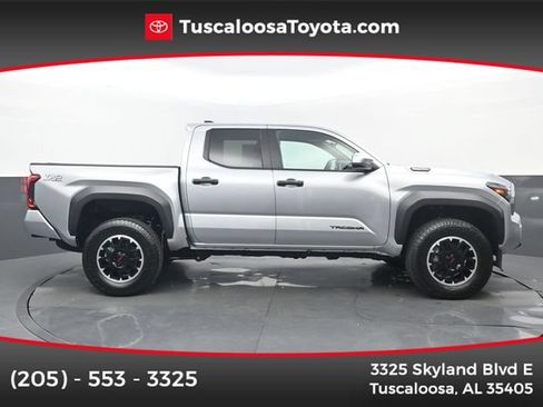 Used 2026 Toyota Tacoma TRD Off-Road AWD/4WD image 1