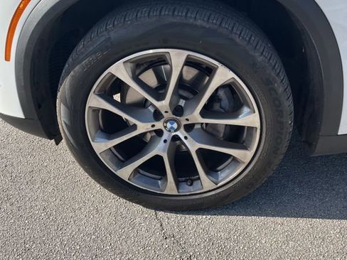 Used 2021 BMW X5 sDrive40i w/ Premium Package image 14