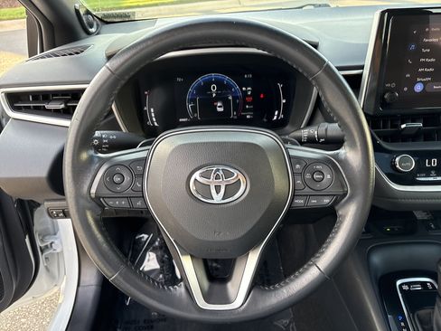 Used 2023 Toyota Corolla XSE FWD image 22