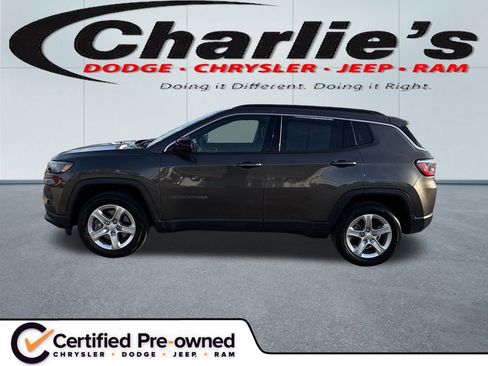 Certified 2023 Jeep Compass Latitude image 1