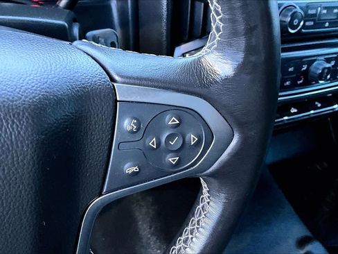 Used 2018 Chevrolet Silverado 1500 LT w/ All Star Edition image 22