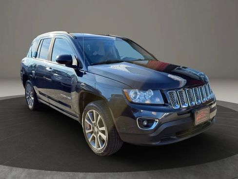 Used 2014 Jeep Compass Limited w/ Sun/Sound Group image 3