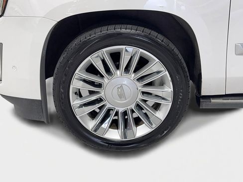 Used 2020 Cadillac Escalade ESV Platinum image 37