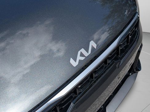 Used 2025 Kia K4 GT-Line Turbo image 11