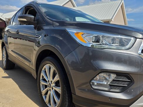 Used 2018 Ford Escape Titanium image 26