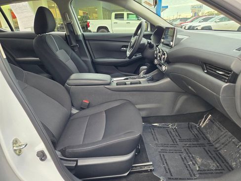 Used 2024 Nissan Sentra SV image 6