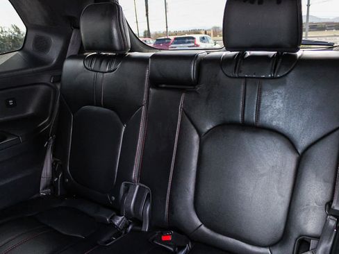 Certified 2025 Honda Pilot Black Edition image 19