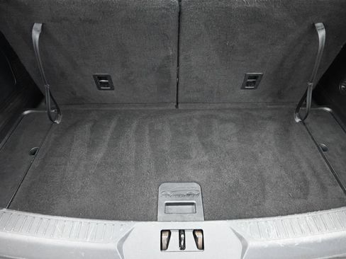 Used 2020 Ford Explorer XLT w/ Equipment Group 202A AWD/4WD image 11