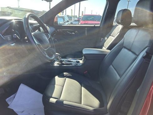Certified 2023 Chevrolet Traverse RS image 15