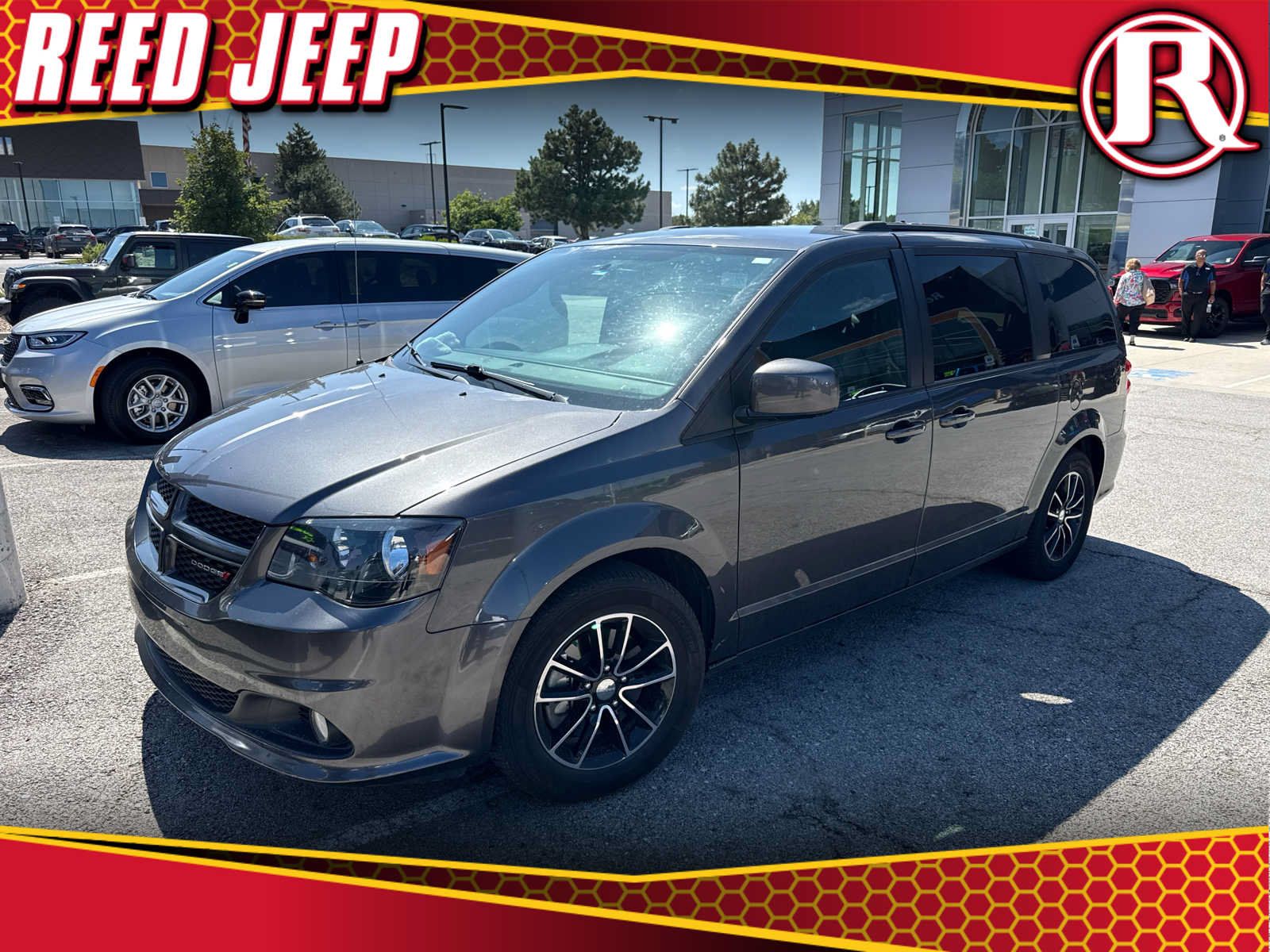 Used 2018 Dodge Grand Caravan GT FWD image 1