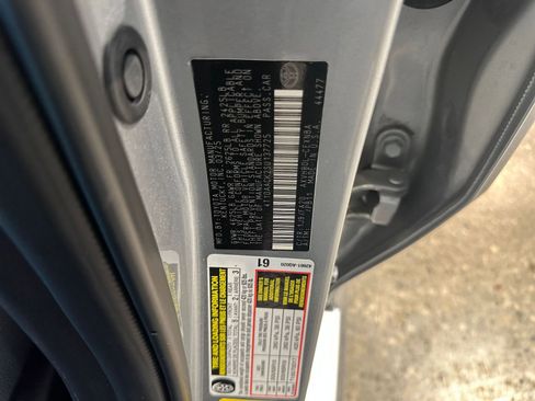 Used 2025 Toyota Camry LE image 29