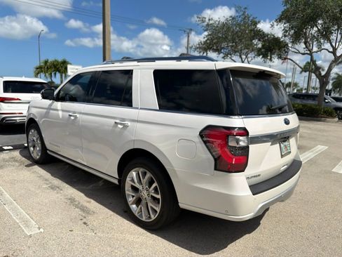 Used 2019 Ford Expedition Platinum AWD/4WD image 7